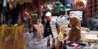 Pastikan Harga Beras Sesuai HET, Satgas Pangan Polres Pasuruan Sidak Pasar Tradisional