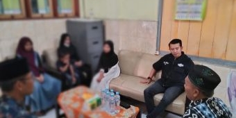 Anggota DPRD Jatim ini Bantu Dua Siswa MI di Sidoarjo Terancam Putus Sekolah