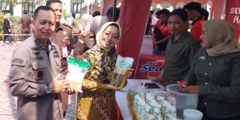 Peringati Harlah Kejaksaan ke-80, Kejari Gresik Gelar Pasar Murah