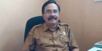 Melalui DBHCHT Petani di Blitar Diajari Menyemai Bibit Tembakau