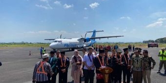 Di Hari Kemerdekaan ke-80, Bupati Fawait Resmikan Penerbangan Jakarta-Jember