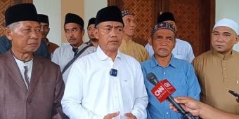 Perwakilan Trans Corp Minta Maaf Langsung di Ponpes Lirboyo Kediri
