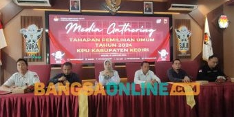 Enggan Diliput, Ketua KPU Kabupaten Kediri Minta Maaf