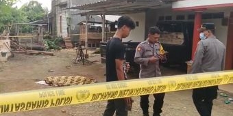 Cemburu Istri Sering Di-WhatsApp, Perangkat Desa di Tuban Dibacok Tetangga Hingga Tewas