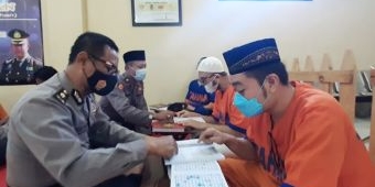 ​Biasakan Tahanan Mengaji, Dittahti Polda Jatim Gelar Tahjil Ramadan