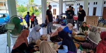 IKA PMII Situbondo Bantu Korban Banjir Bandang