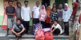 Hari Lansia, Dinsos Pacitan Berikan Bantuan Warga Terdampak Bencana