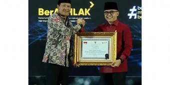 Bupati Irsyad Yusuf Raih Penghargaan dari Menpan RB atas Inovasi Kapiten Pasuruan Getas Juara