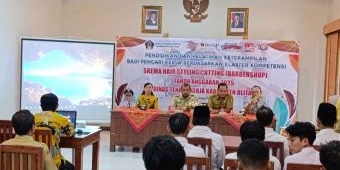Pemkab Blitar Gelar Pelatihan Kerja untuk Cetak Barber Bersertifikat BNSP