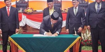 Paripurna Bahas RPJMD 2025-2029, Wali Kota Pasuruan Tegaskan Komitmen Bangun Kota yang Lebih Baik