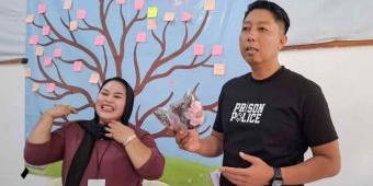 Pelatihan Merajut untuk Warga Binaan Resmi Dimulai, Kalapas Kediri Imbau WBP Latihan Serius