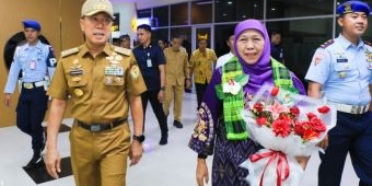 Tiba di Kendari, Khofifah Disambut Gubernur Andi Sumangerukka, Siapkan Misi Dagang Jatim-Sultra