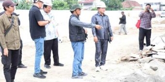 Ketua Komisi II DPRD Gresik Sebut Sentra IKM di Desa Hulaan Rampung Pertengahan Desember 2025