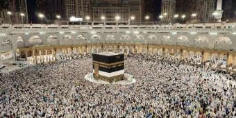 Gagal Naik Haji, Tapi Ibadah Haji Tukang Sol Sepatu ini Diterima Allah SWT, Lho Kok Bisa?