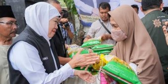 Gubernur Khofifah Gelar Pasar Murah di Gresik, Harga Pangan Terjangkau Jaga Daya Beli Warga