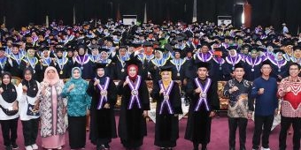 Plt. Wali Kota Pasuruan Hadiri Wisuda 625 Lansia Tangguh, Dorong Penguatan Selantang Mandiri