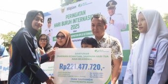 Wali Kota Kediri Serahkan Santunan Jaminan Kematian BPJS Ketenagakerjaan ke 14 Penerima Manfaat