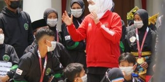 Pagar Nusa Jatim Juara Umum Kejurnas, Gubernur Khofifah Puji Kesantunan, Minta Jaga Karakter