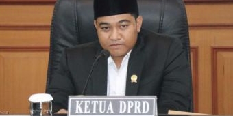 Kerusakan Jalan di Gresik Jadi Bahan Meme, Begini Respon Ketua DPRD