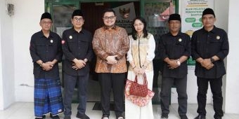 Bersama Istri, Bupati Kediri Tunaikan Pembayaran Zakat Melalui Baznas