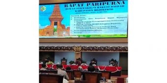 Gelar Rapat Paripurna, DPRD Kabupaten Mojokerto Bahas Tiga Raperda Penting