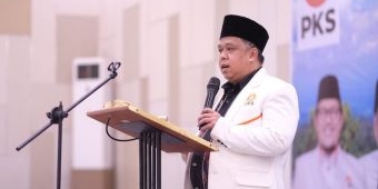 Ketua DPW PKS Instruksikan Kadernya All Out Menangkan Paslon Khofifah-Emil dan Ikfina Dullah