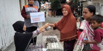 Peduli Dampak Pandemi Covid-19, Rumah Zakat Borong dan Berbagi Dagangan di Pasar Branta Pesisir