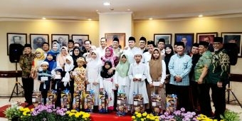 DPRD Surabaya Gelar Buka Puasa Bersama dan Santuni 100 Anak Yatim