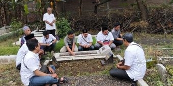 HPN 2026, KWG Ziarah ke Makam Pendiri dan Wartawan Senior di Gresik