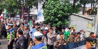 Polres Kediri Kota Pastikan Longmarch Aliansi Santri Nderek Kiai di Kantor DPRD Tetap Kondusif