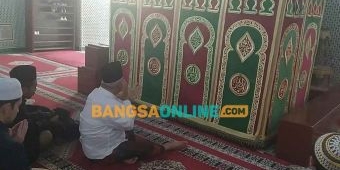 Maroko Dipimpin Dzuriah Rasulullah, Kiai Asep Ziarah ke Makam Imam Jazuli dan Syaikh Qadhi Iyyadh