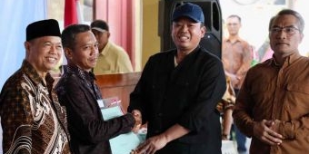 Pesan Menteri ATR/BPN saat Serahkan 811 Sertifikat Konsolidasi Tanah di Parangtritis