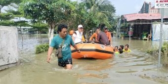 Sungai Bengawan Solo di Gresik Meluap, Warga Sekitar DAS Dievakuasi