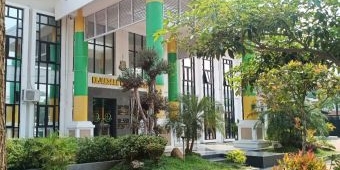 Kejari Gresik Tahan Pegawai DPUTR Tersangka Penganiayaan