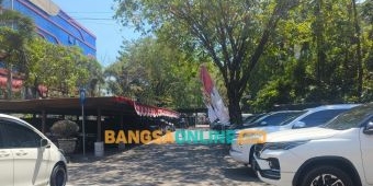 Ketua LSM Jimat Prihatin Bendera Merah Putih 17 Agustus di Alun-Alun Bangil Kusam