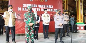 Kapolri dan Panglima TNI Gandeng Ulama dan Tokoh Masyarakat Tekan Angka Covid-19 di Bangkalan