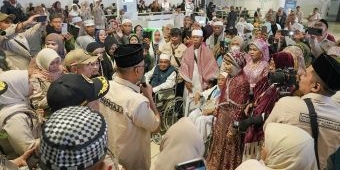 lepas-kloter-upg-7-menhaj-apresiasi-jemaah-sulsel-dan-tegur-maskapai-yang-molor