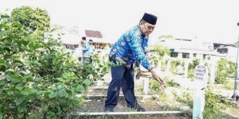 Jelang Puncak Peringatan HUT ke-51 Korpri, ASN Kota Kediri Tabur Bunga di TMP