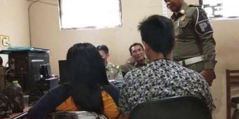 Satpol PP Pamekasan Jaring Sepasang Pemuda Sedang Indehoi di Kamar Kos