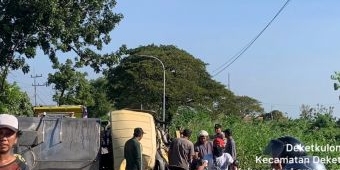 Truk Tangki Terguling usai Tabrak Pohon di Deket Lamongan, Sopir Luka-luka