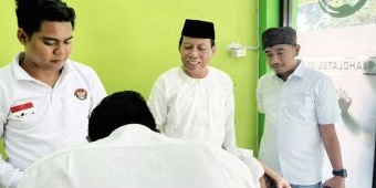 Peringati Haul Gus Dur ke-15, PCNU Kota Probolinggo Gelar Khitan Massal