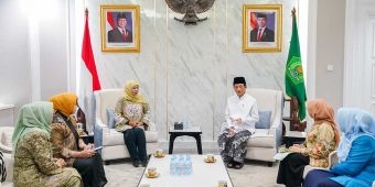 bakal-gelar-kongres-ke-18-khofifah-bersama-pp-muslimat-nu-silaturahmi-dengan-menag-ri-nasaruddin