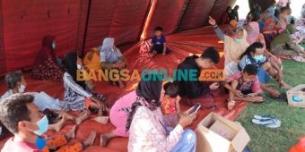 Tangki Fuel Tuban Pertamina Bocor, Ribuan Warga Desa Tasikharjo Diungsikan