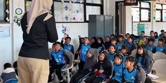 Satresnarkoba Polres Batu Kenalkan Bahaya Narkoba kepada Siswa SDN 2 Bumiaji