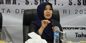 Ratusan Buruh Plywood Jombang Terkena PHK Jelang Lebaran, Ning Lia Soroti Mitigasi Risiko Industri