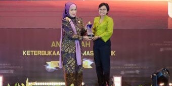 PT SIG Raih Predikat Informatif dari Komisi Informasi Pusat