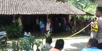 Ibu dan Anak di Ngawi Ditemukan Tewas Dalam Kamar