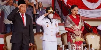 Di Upacara Pengibaran Bendera HUT RI, Wali Kota Mojokerto: Kedaulatan Kunci Indonesia Emas
