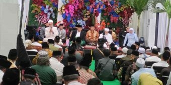 Pratikno, Gus Irfan, Mahfud MD, Khofifah, 4 Syaikh Mesir Hadiri Resepsi Pernikahan Putri Kiai Asep