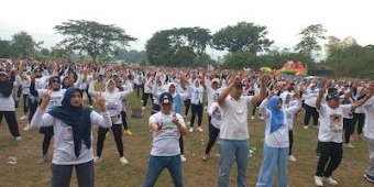 Optimisme Kemenangan Ribuan Peserta Warnai Senam Sehat Mubarok di Desa Gondang